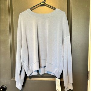 Lululemon softstreme crewneck in Blue Willow NWT Sz 12